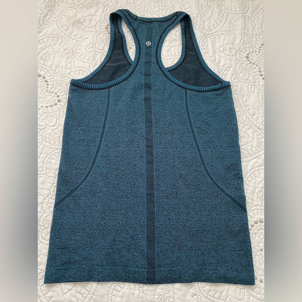 Nwot Lululemon Swiftly Tech Racerback Size 8 Capr… - image 2